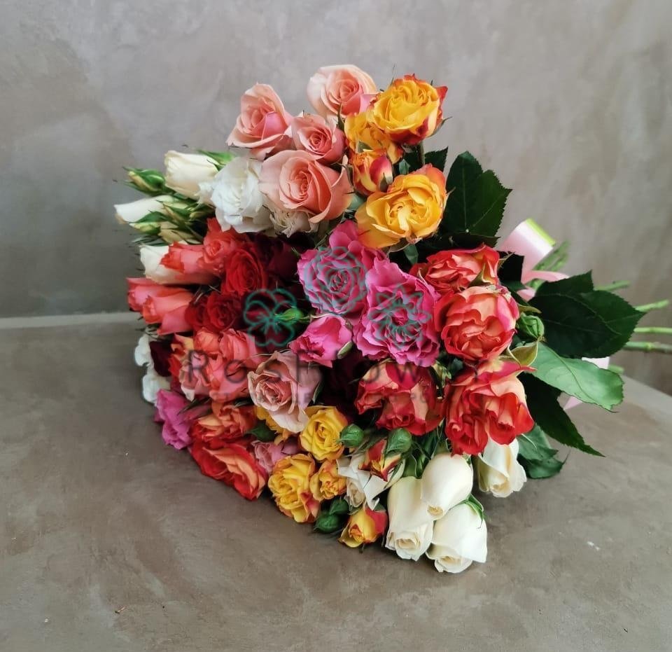 Букет цветов из: Розы в Чанки