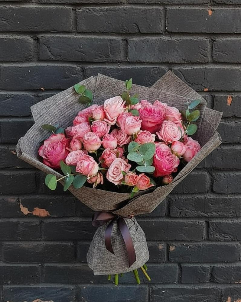 Букет цветов из: Розы в Чанки