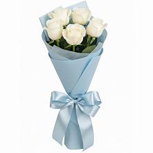 Букет 5 Белых роз Проуд в Чанки
