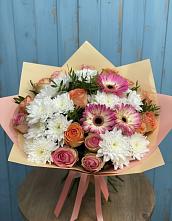 Букет цветов из:  Розы, Герберы и Хризантемы в Чанки