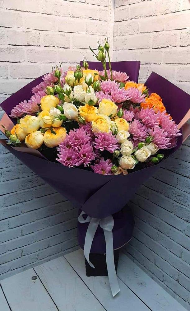 Букет цветов из: Хризантемы и Розы в Чанки