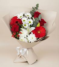 Букет цветов из:  Розы, Хризантемы, Герберы и Лилии в Чанки