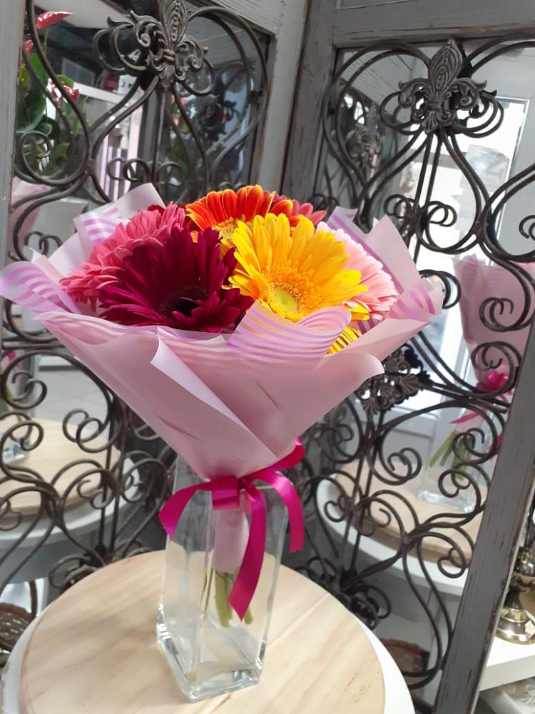 Букет цветов из: Герберы в Чанки