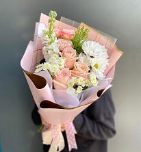 Букет цветов из:  Хризантемы и Розы в Чанки