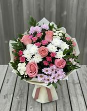 Букет цветов из:  Альстромерии, Гвоздики, Розы и Хризантемы в Чанки