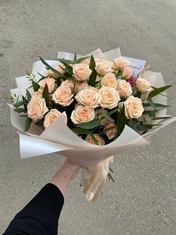Букет Кремовые розы Латте в Чанки