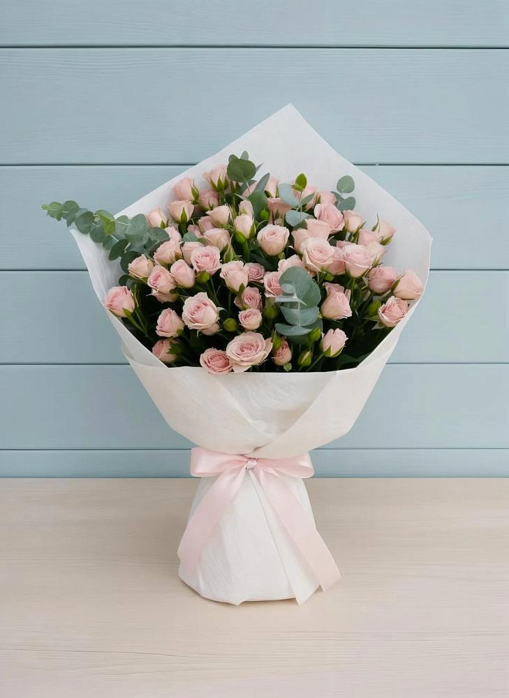 Букет цветов из: Розы в Чанки