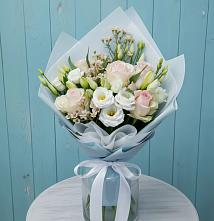 Букет цветов из:  Розы и Лизиантусы в Чанки