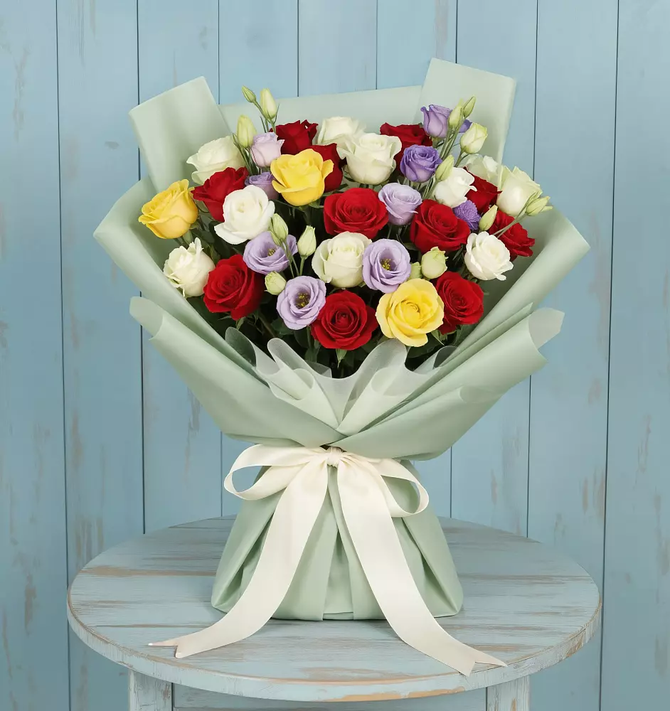 Букет цветов из: Розы в Чанки