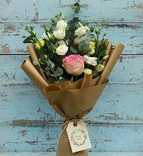 Букет цветов из:  Розы и Лизиантусы в Чанки