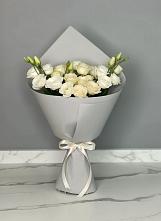 Букет цветов из:  Розы и Лизиантусы #REPLACE_PRED# Чанки